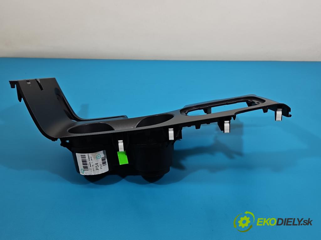 Hyundai Ix35 2.0 CRDI 136 HP manual 100 kW 1995 cm3 5- Rukojeť: na nápoje: 84651-2YAA0 (Držiak (úchyt) na nápoje)