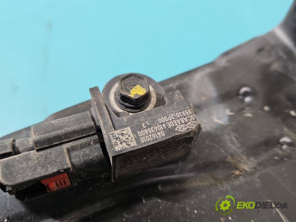 Kia Venga 1.4 16V 90 hp manual 66.2 kW 1396 cm3 5- stěna přední  (Přední výztuha)