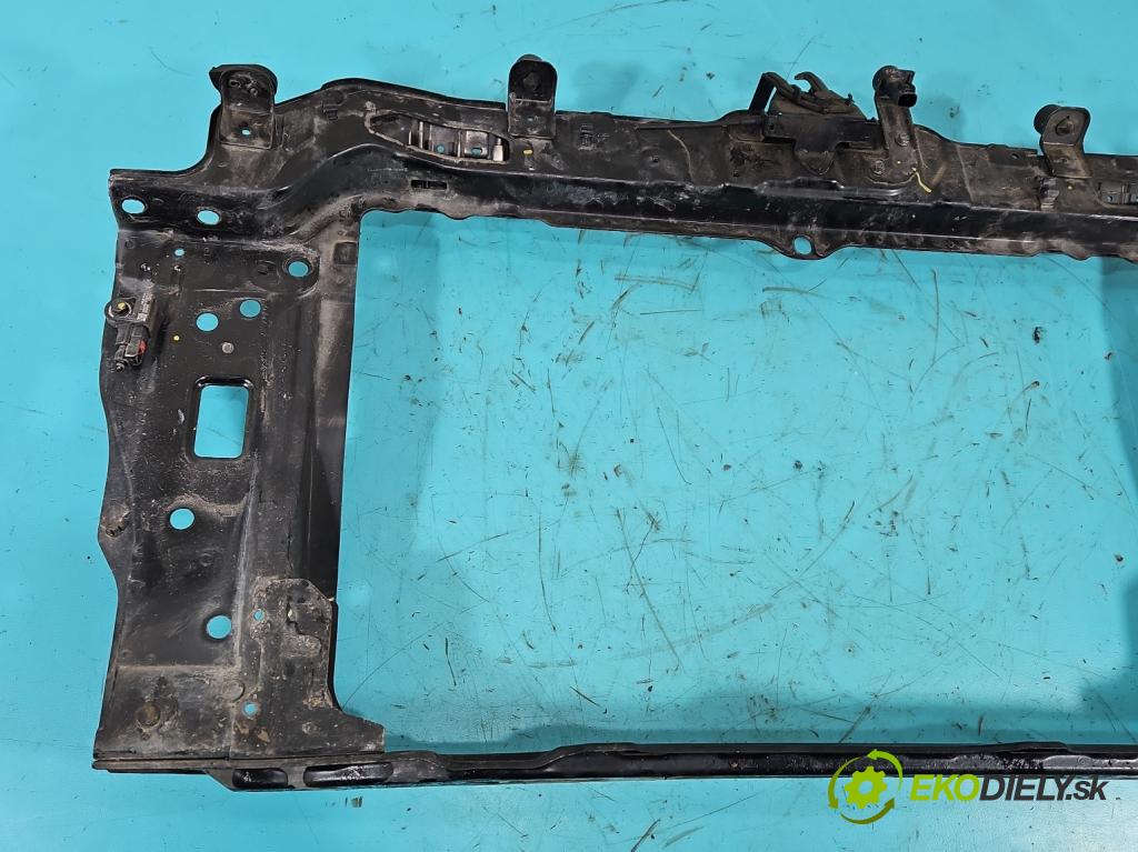 Kia Venga 1.4 16V 90 hp manual 66.2 kW 1396 cm3 5- stěna přední  (Přední výztuha)