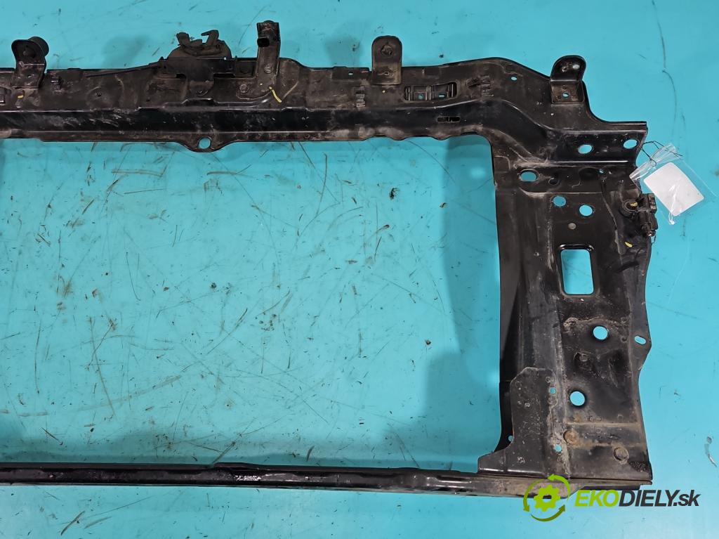 Kia Venga 1.4 16V 90 hp manual 66.2 kW 1396 cm3 5- stěna přední  (Přední výztuha)