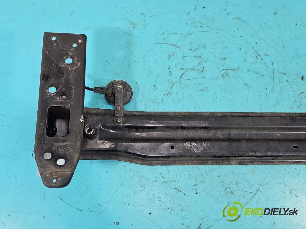 Kia Venga 1.4 16V 90 HP manual 66.2 kW 1396 cm3 5- výstuha nárazník predné