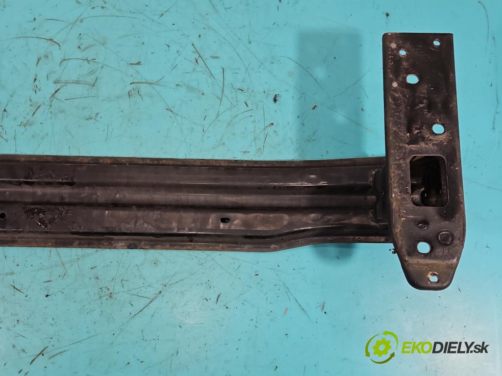 Kia Venga 1.4 16V 90 HP manual 66.2 kW 1396 cm3 5- výstuha nárazník predné