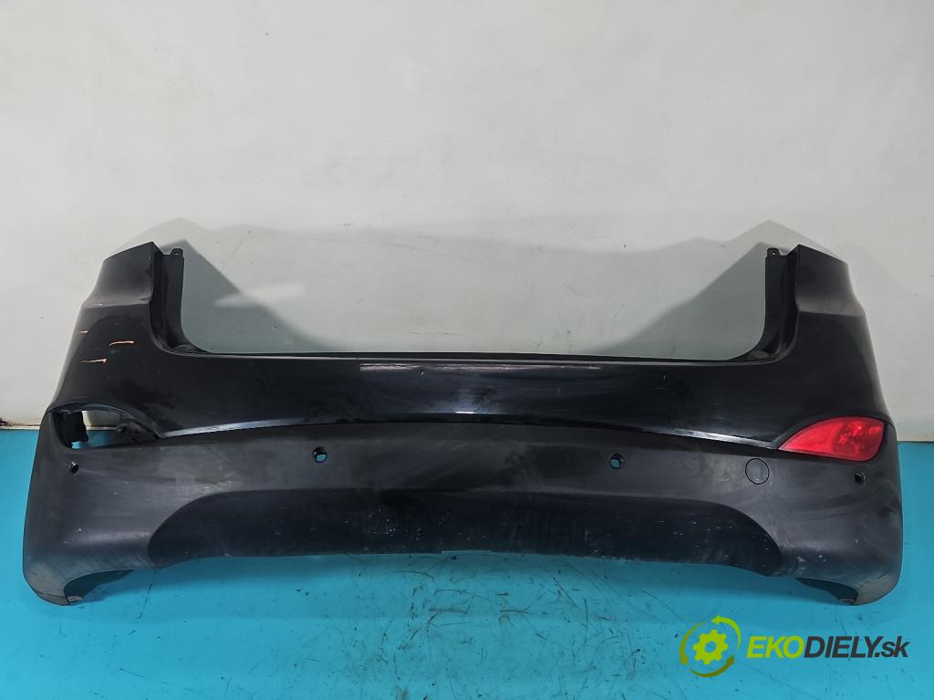 Hyundai Ix35 2.0 CRDI 136hp manual 100 kW 1995 cm3 5- nárazník zadní 86611-2Y000 (Klika dveří ostatní)