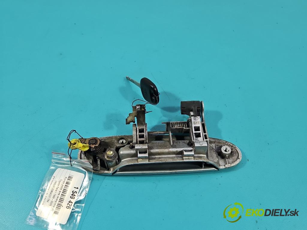 Toyota Yaris I 1999-2005 1.0 vvti 65 HP manual 48 kW 998 cm3 3- rukoväť predné ľavé mimo:  (Kľučka dverí vonkajšia predná ľavá)