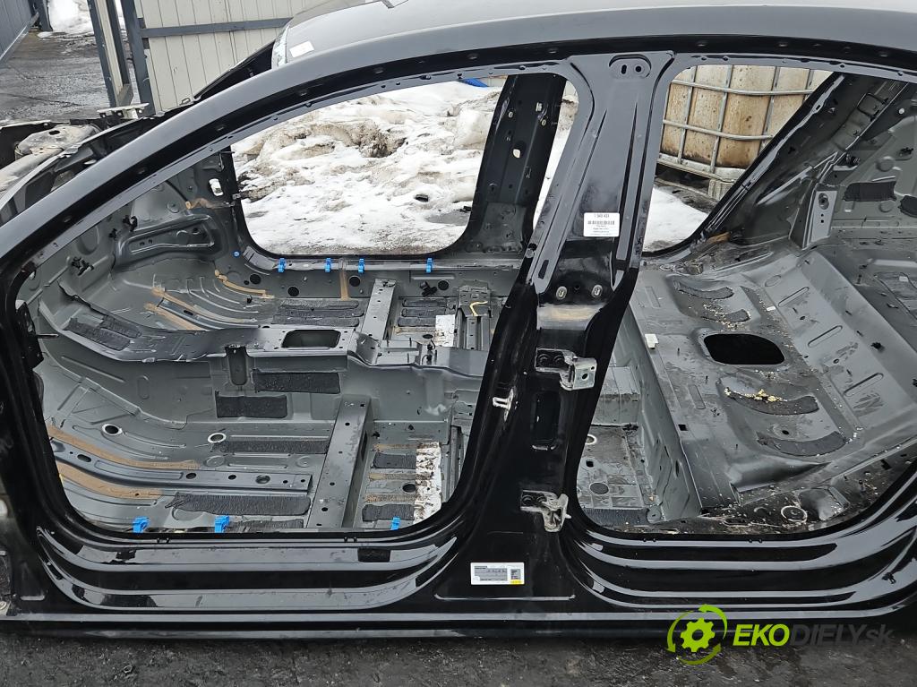 Peugeot 508 II 2018- 1.5 hdi 131 hp manual 96 kW 1499 cm3 5- práh levý  (Karoserie ostatní)