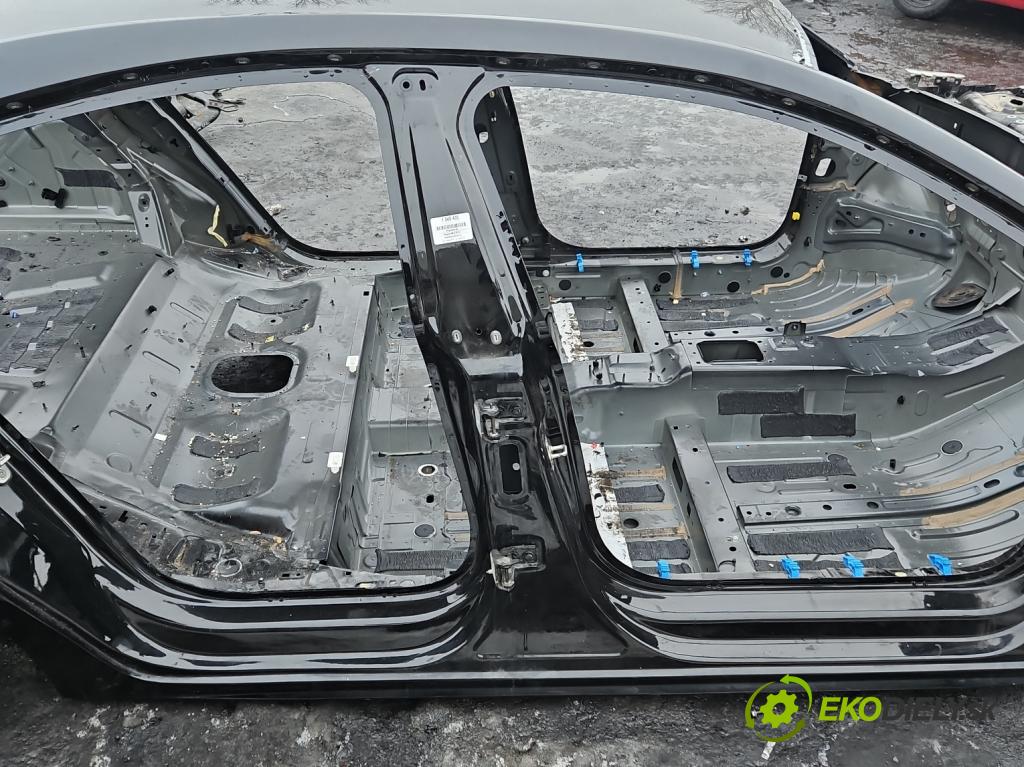 Peugeot 508 II 2018- 1.5 hdi 131 hp manual 96 kW 1499 cm3 5- práh pravý  (Karoserie ostatní)