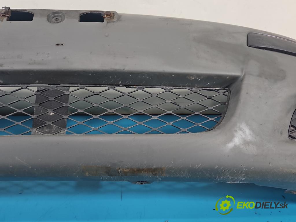 Toyota Yaris I 1999-2005 1.0 vvti 65 HP manual 48 kW 998 cm3 3- nárazník predné 52119-0D090 (Kľučka dverí ostatné)