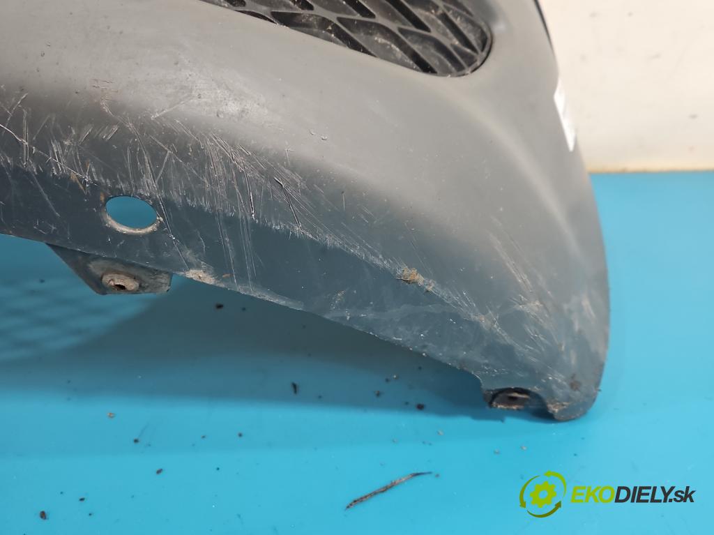 Toyota Yaris I 1999-2005 1.0 vvti 65 HP manual 48 kW 998 cm3 3- nárazník predné 52119-0D090 (Kľučka dverí ostatné)