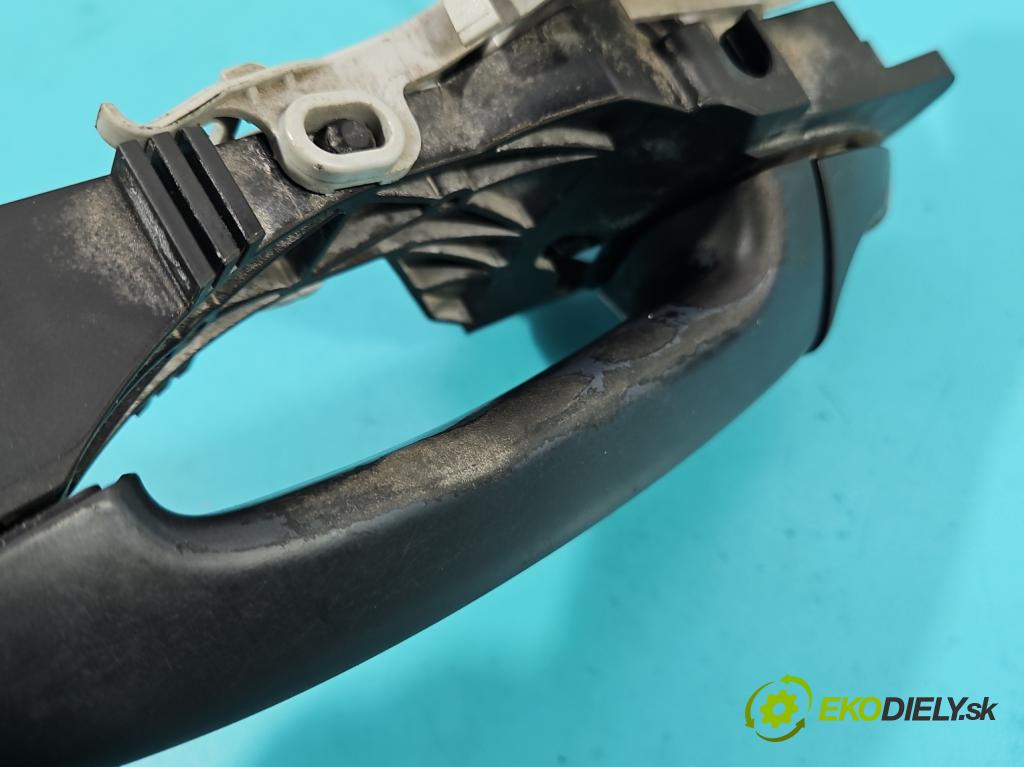 Kia Venga 1.4 16V 90 HP manual 66.2 kW 1396 cm3 5- rukoväť predné ľavé mimo: 100001293 (Kľučka dverí vonkajšia predná ľavá)