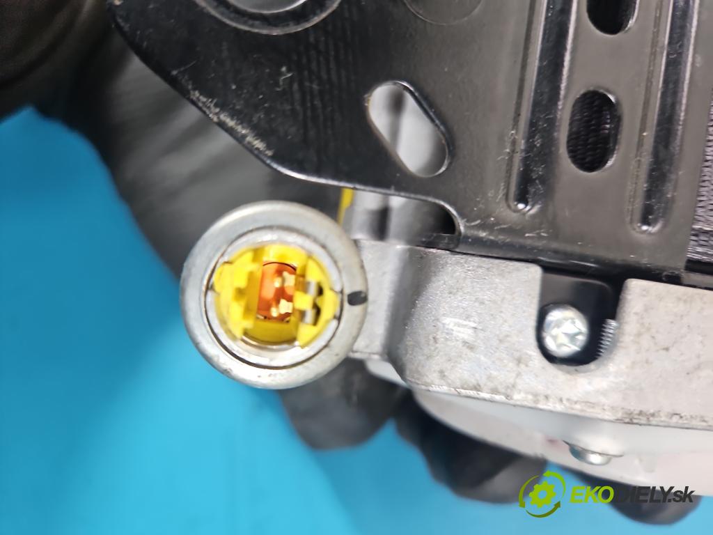 Toyota Avensis Verso 2001-2009 2.0 vvti 150 hp manual 110 kW 1998 cm3 5- polštáře: vzduchové soubor: