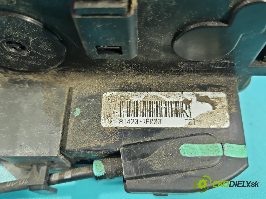 Kia Venga 1.4 16V 90 HP manual 66.2 kW 1396 cm3 5- zámok zadné pravý 81420-1P000