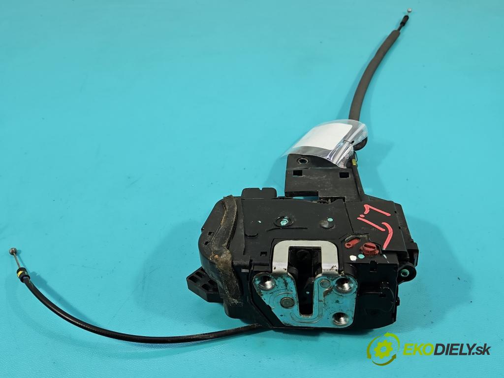 Kia Venga 1.4 16V 90 HP manual 66.2 kW 1396 cm3 5- zámok zadné ľavý 81410-1P000