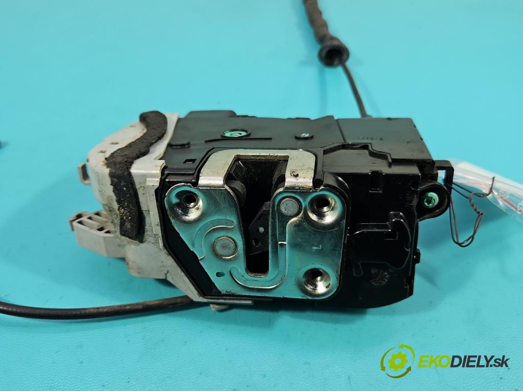 Kia Venga 1.4 16V 90 hp manual 66.2 kW 1396 cm3 5- zámek přední levý 81310-1P000