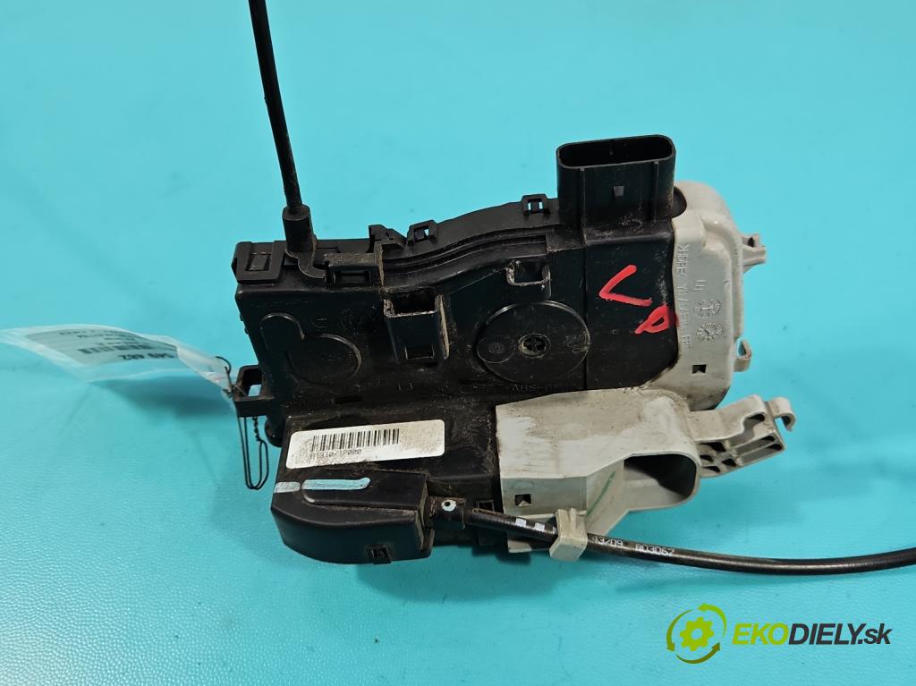 Kia Venga 1.4 16V 90 hp manual 66.2 kW 1396 cm3 5- zámek přední levý 81310-1P000