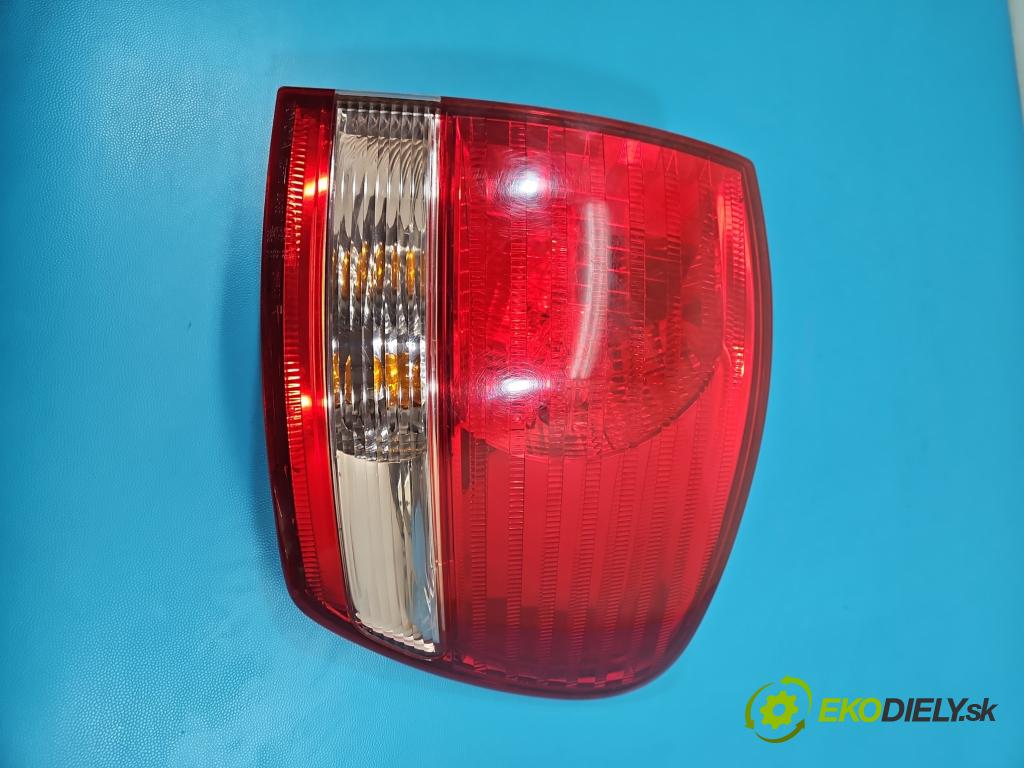 Toyota Avensis Verso 2001-2009 2.0 vvti 150 HP manual 110 kW 1998 cm3 5- svetlo / reflektor zadné pravé (Kľučka dverí ostatné)