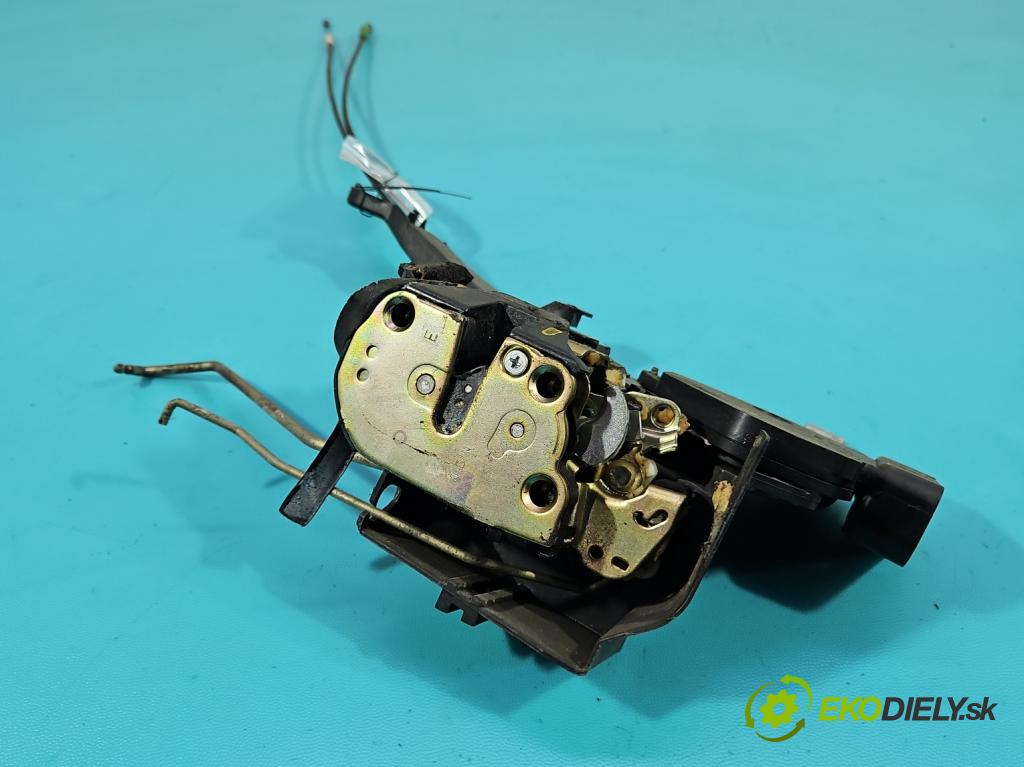 Toyota Avensis Verso 2001-2009 2.0 vvti 150 HP manual 110 kW 1998 cm3 5- zámok predné ľavý 