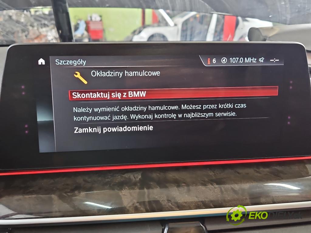 Bmw 5 G30 2017-2024 2.0d 190 hp automatic 140 kW 1995 cm3 4- displej 681051106 (Přístrojová deska)