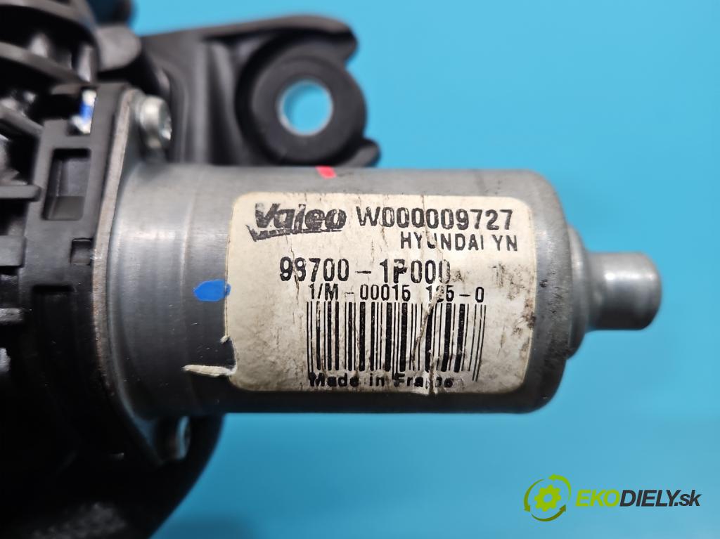 Kia Venga 1.4 16V 90 hp manual 66.2 kW 1396 cm3 5- motor stěrače zadní 98700-1P000