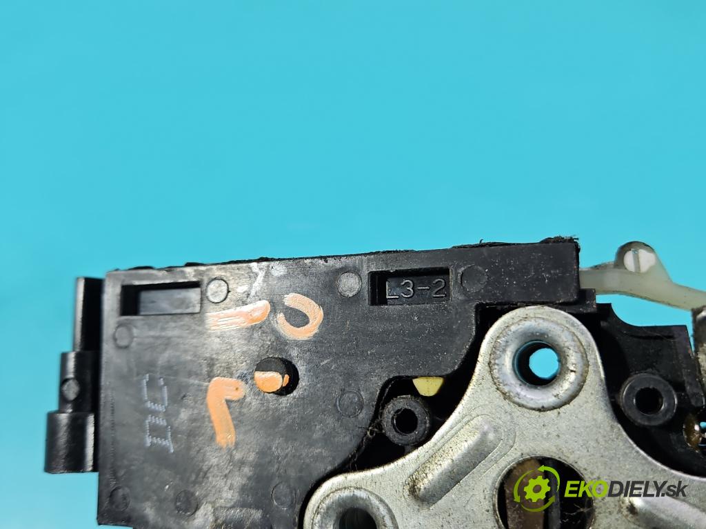 Chevrolet Aveo T250 2006-2011 1.2 16V 84KM manual 62 kW 1206 cm3 3- zámek přední levý