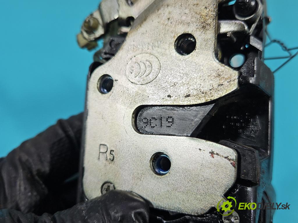 Chevrolet Aveo T250 2006-2011 1.2 16V 84KM manual 62 kW 1206 cm3 3- zámek přední pravý