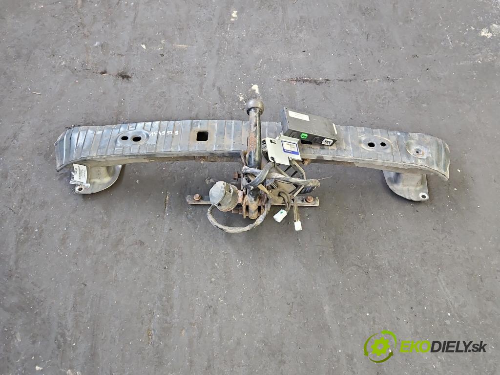 Volvo S40 II 2004-2012 1.8 16V 125 hp manual 92 kW 1798 cm3 4- oko tažné 8698475 (Tažné zařízení)