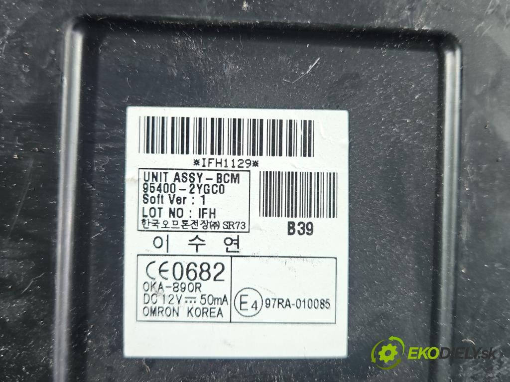 Hyundai Ix35 2.0 CRDI 136 HP manual 100 kW 1995 cm3 5- riadiaca jednotka ostatné 95400-2YGC0
