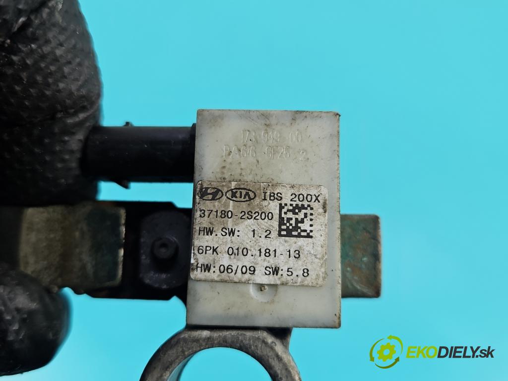 Hyundai Ix35 2.0 CRDI 136hp manual 100 kW 1995 cm3 5- kontakt mínus: 37180-2S200