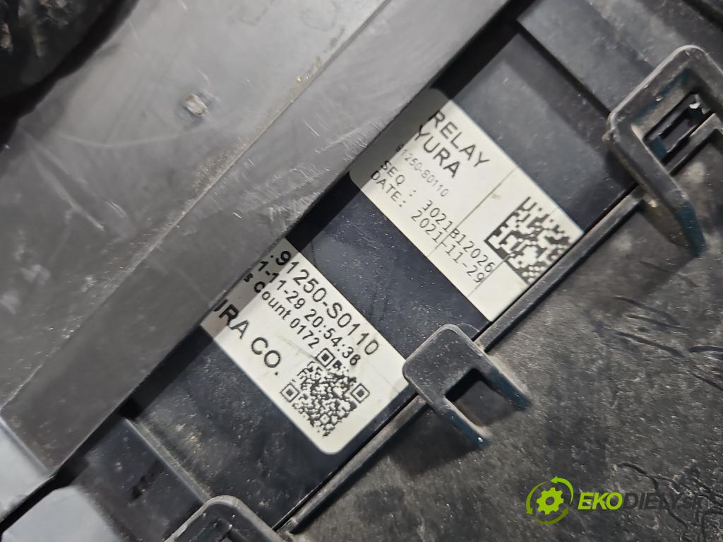 Hyundai I30 III 2016- 2.0 16V 280KM: automatic 206 kW 1998 cm3 5- skrinka poistka 91250-S0110 (Poistková skrinka)