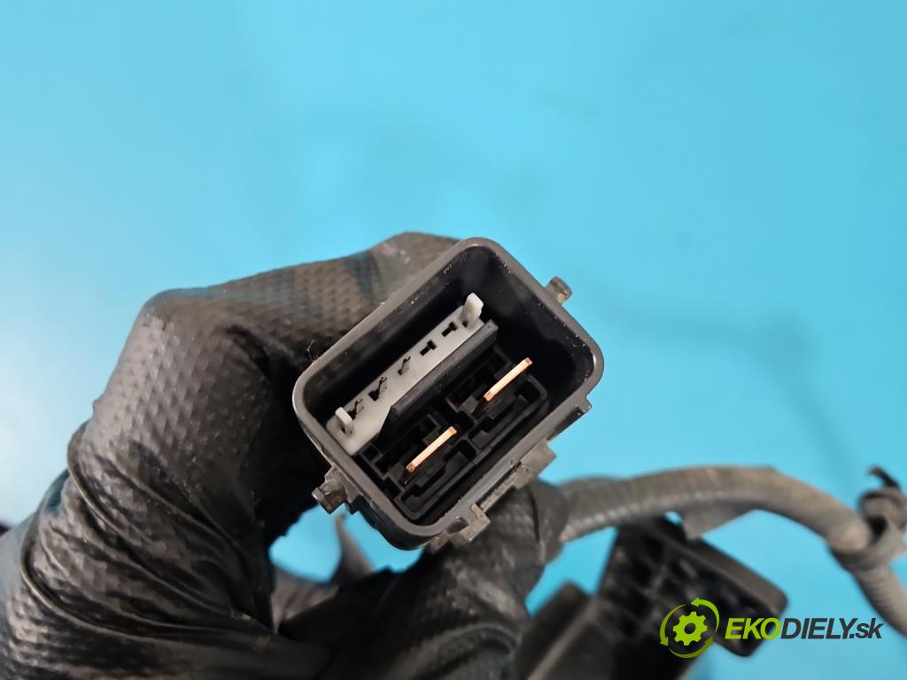 Hyundai I30 III 2016- 2.0 16V 280KM: automatic 206 kW 1998 cm3 5- skrinka poistka 91250-S0110 (Poistková skrinka)