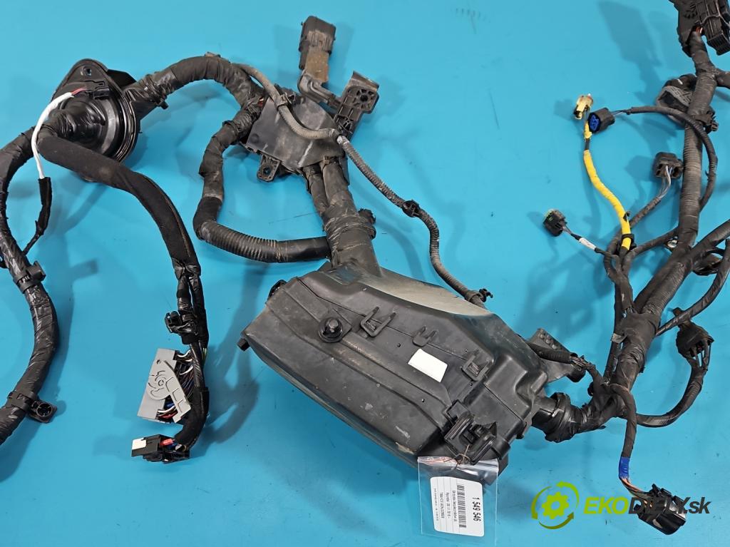 Hyundai I30 III 2016- 2.0 16V 280KM: automatic 206 kW 1998 cm3 5- skrinka poistka 91250-S0110 (Poistková skrinka)