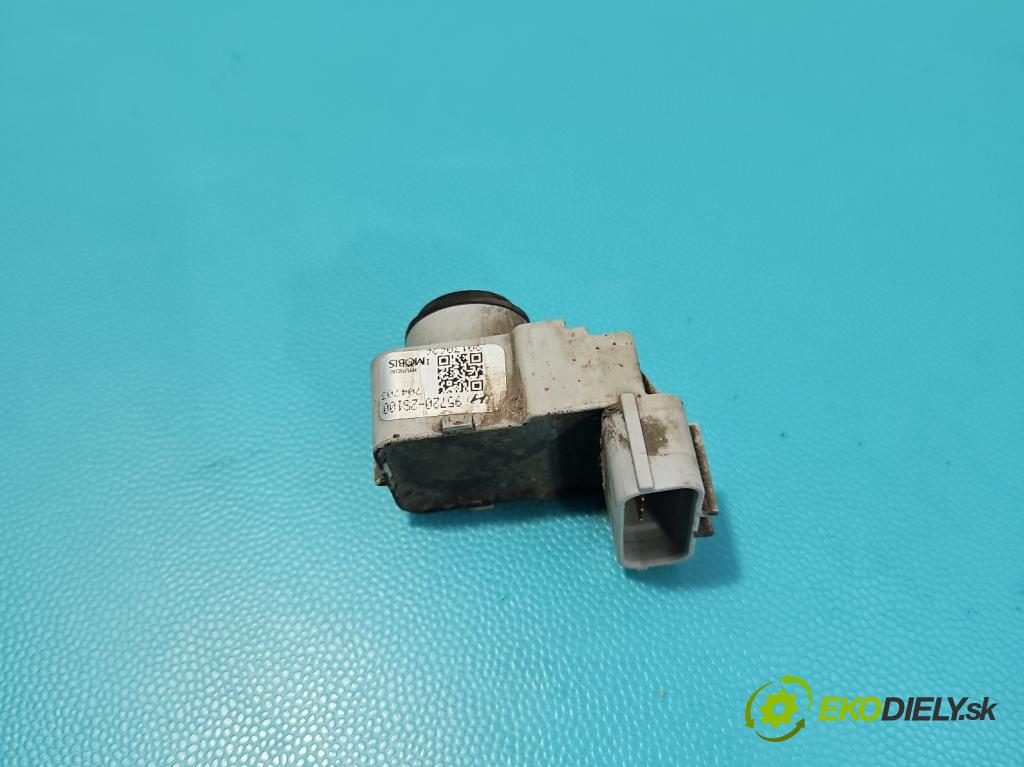 Hyundai Ix35 2.0 CRDI 136 HP manual 100 kW 1995 cm3 5- snímač parkovaní: 95720-2S100