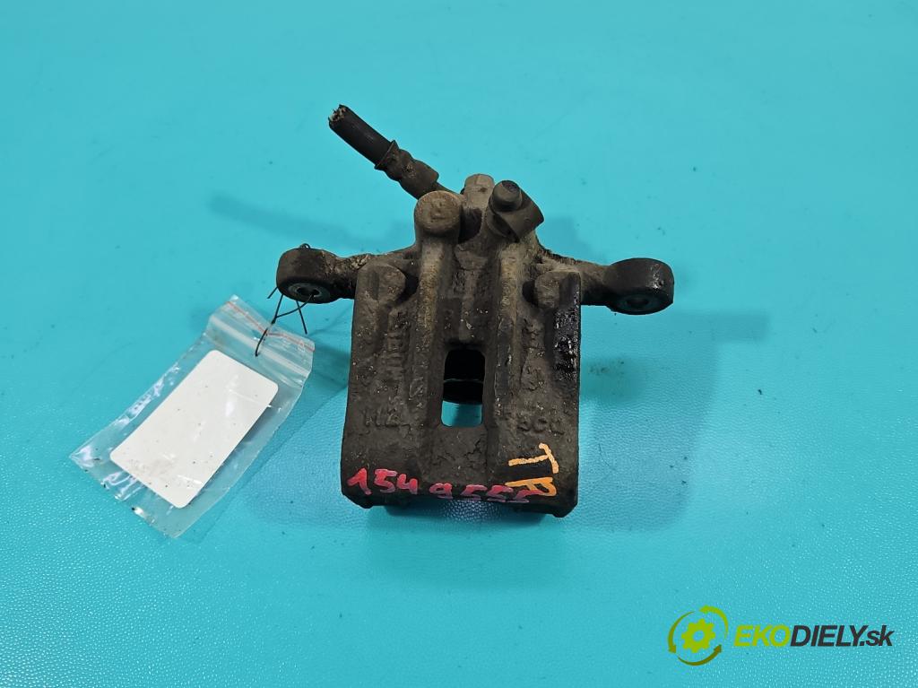 Hyundai Ix35 2.0 CRDI 136hp manual 100 kW 1995 cm3 5- brzdič zadní pravý  (Klika dveří ostatní)