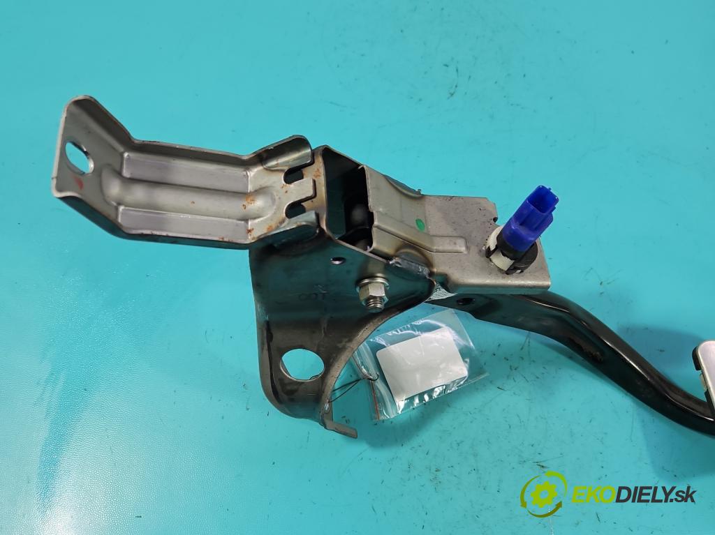 Hyundai I30 III 2016- 2.0 16V 280KM automatic 206 kW 1998 cm3 5- pedály 32800-J7210BB