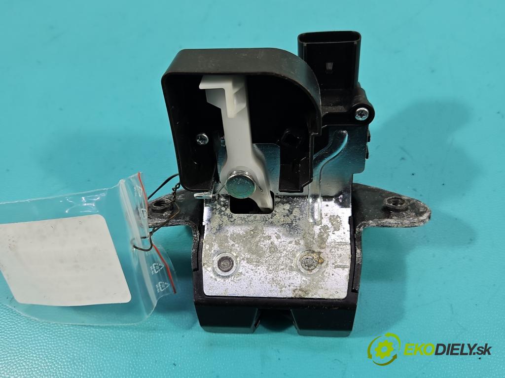 Hyundai I30 III 2016- 2.0 16V 280KM: automatic 206 kW 1998 cm3 5- zámok kufrové dvere zadné 81230-G3000