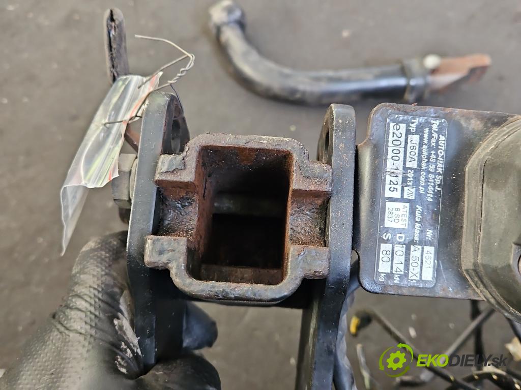 Hyundai Ix35 2.0 CRDI 136hp manual 100 kW 1995 cm3 5- oko tažné  (Tažné zařízení)