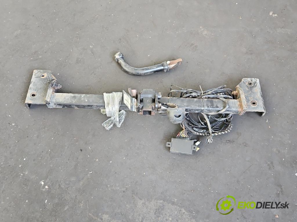 Hyundai Ix35 2.0 CRDI 136hp manual 100 kW 1995 cm3 5- oko tažné  (Tažné zařízení)