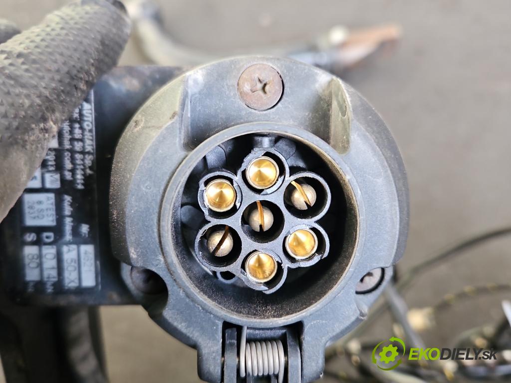 Hyundai Ix35 2.0 CRDI 136hp manual 100 kW 1995 cm3 5- oko tažné  (Tažné zařízení)