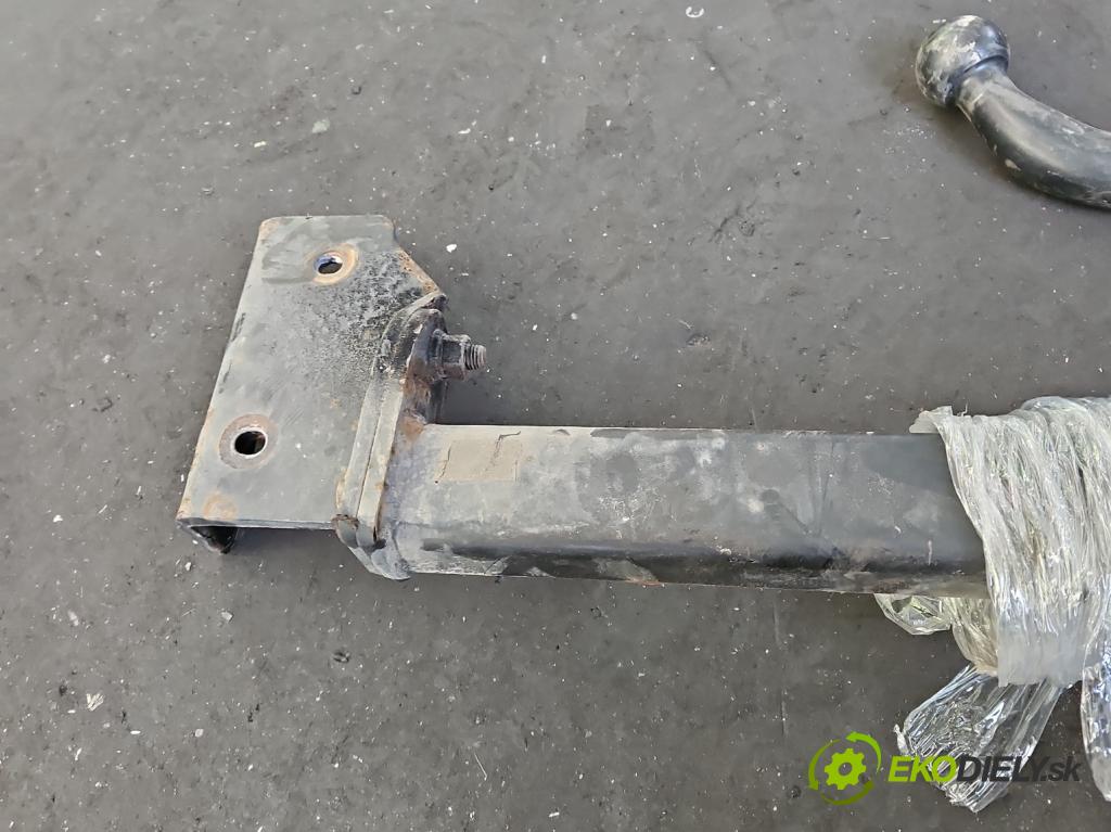 Hyundai Ix35 2.0 CRDI 136hp manual 100 kW 1995 cm3 5- oko tažné  (Tažné zařízení)