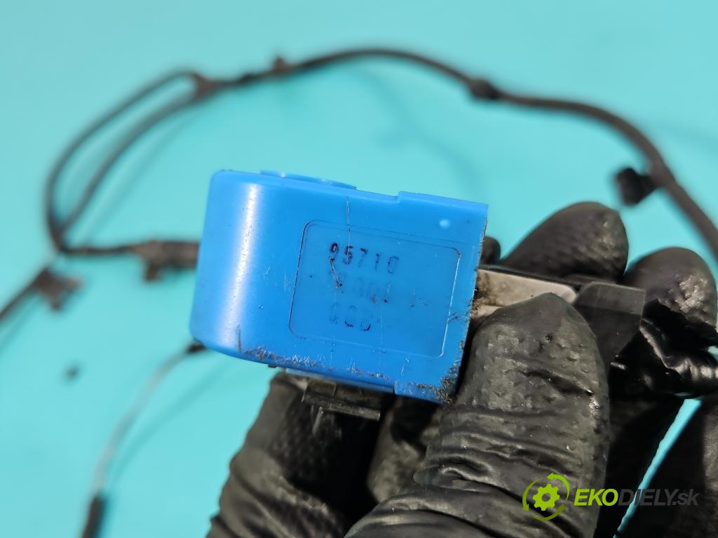 Hyundai I30 III 2016- 2.0 16V 280KM automatic 206 kW 1998 cm3 5- Balíček: nárazníku přední 91875-S0020