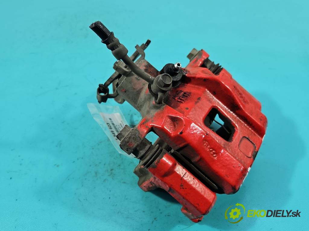 Hyundai I30 III 2016- 2.0 16V 280KM: automatic 206 kW 1998 cm3 5- brzdič zadné pravý  (Kľučka dverí ostatné)