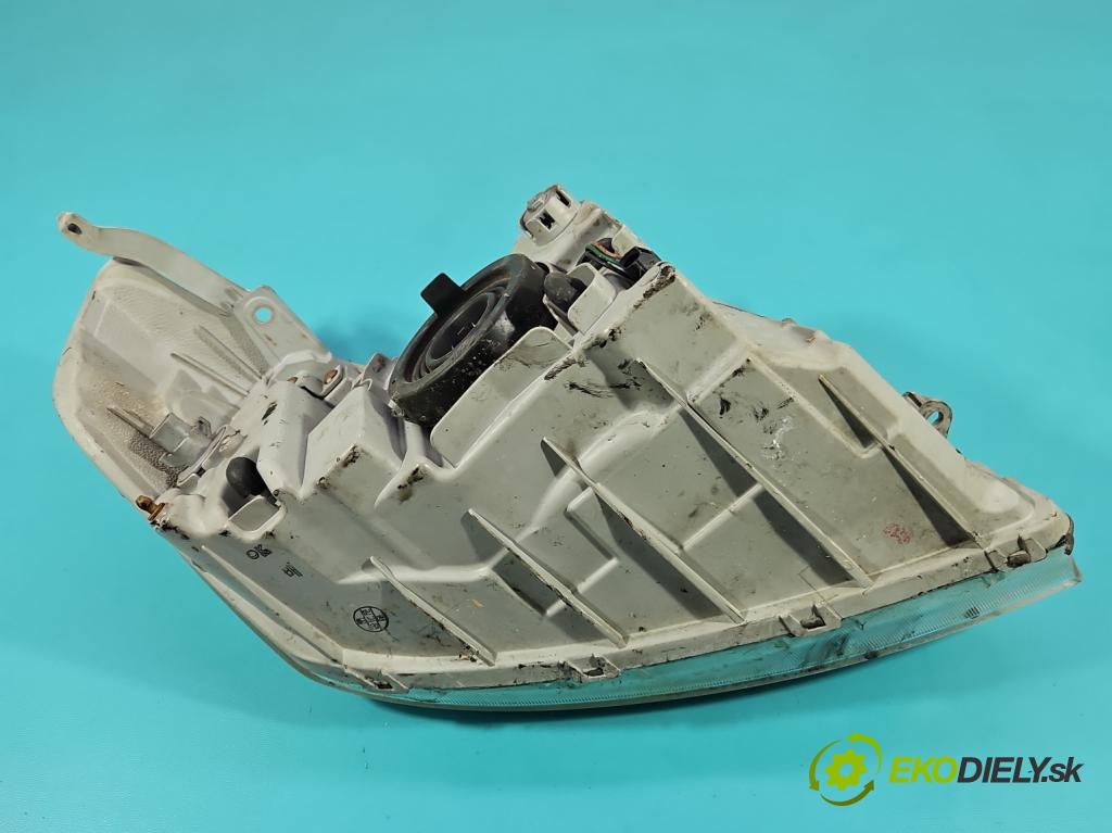 Chevrolet Aveo T250 2006-2011 1.2 16V 84KM manual 62 kW 1206 cm3 3- Reflektor: ľavý  (Kľučka dverí ostatné)