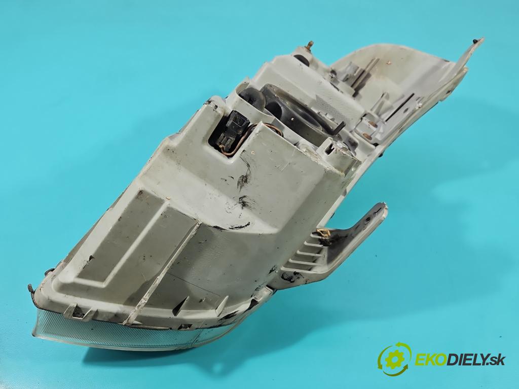 Chevrolet Aveo T250 2006-2011 1.2 16V 84KM manual 62 kW 1206 cm3 3- Reflektor: ľavý  (Kľučka dverí ostatné)