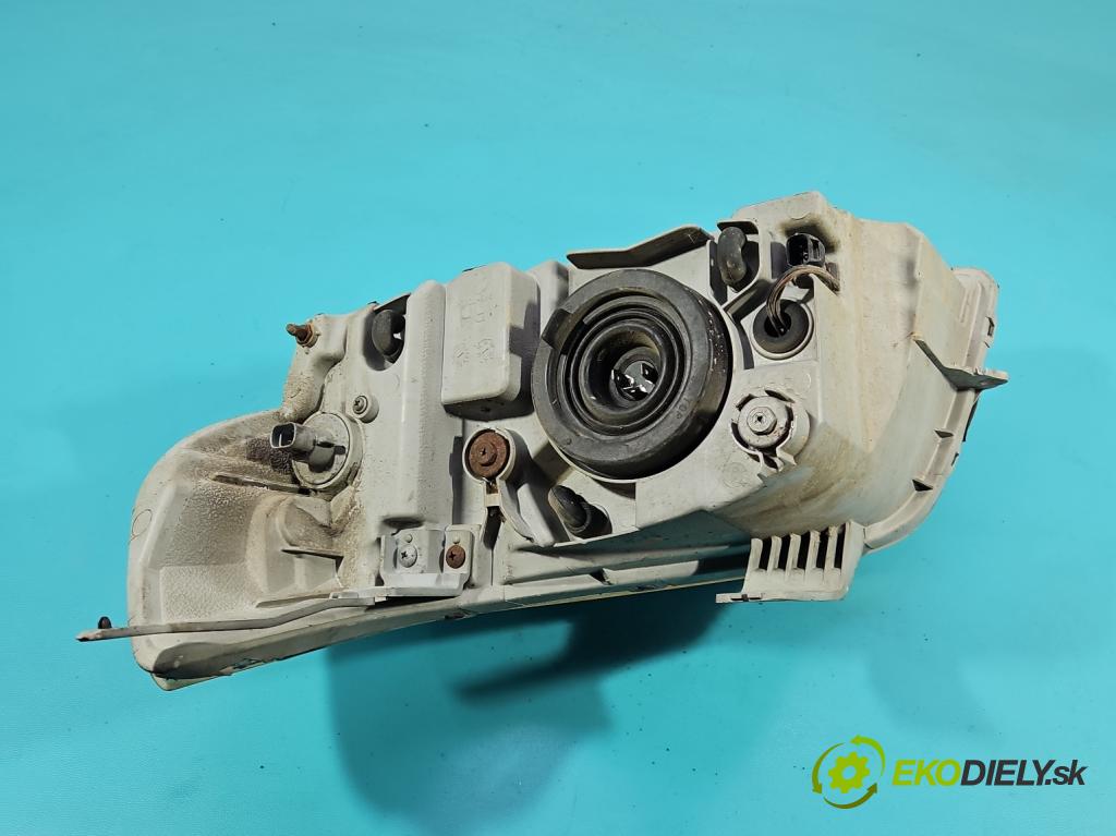 Chevrolet Aveo T250 2006-2011 1.2 16V 84KM manual 62 kW 1206 cm3 3- Reflektor: pravý  (Svetlo predné pravé)