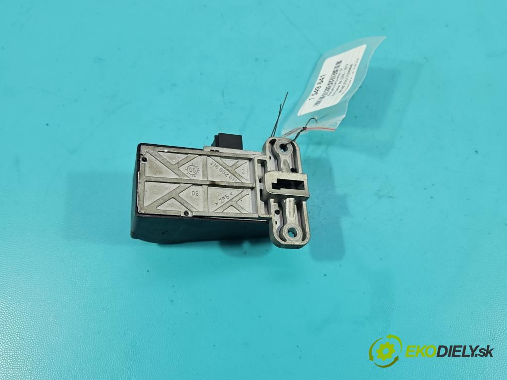 Vw Passat B6 2005-2010 1.9 tdi 105 HP manual 77 kW 1896 cm3 5- Blokáda: řízení: 3C0905861F (Riadenie ostatné)