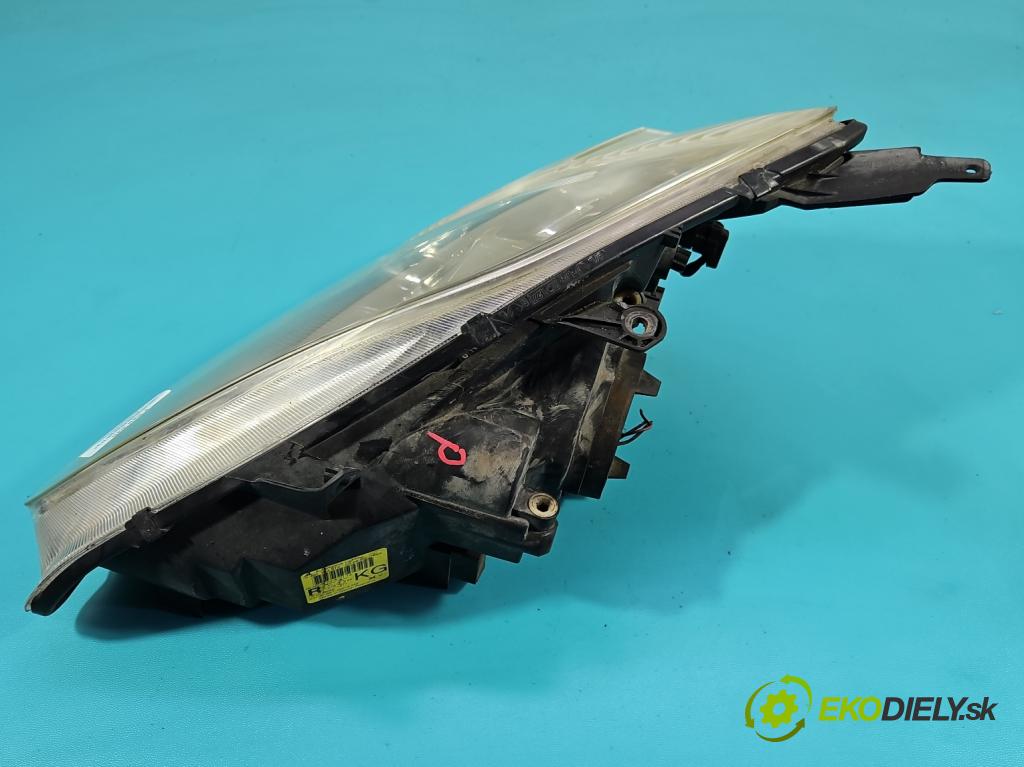 Honda Civic VII 2000-2006 1.6 16V 110 HP manual 81 kW 1590 cm3 3- Reflektor: pravý 0301193312 (Svetlo predné pravé)