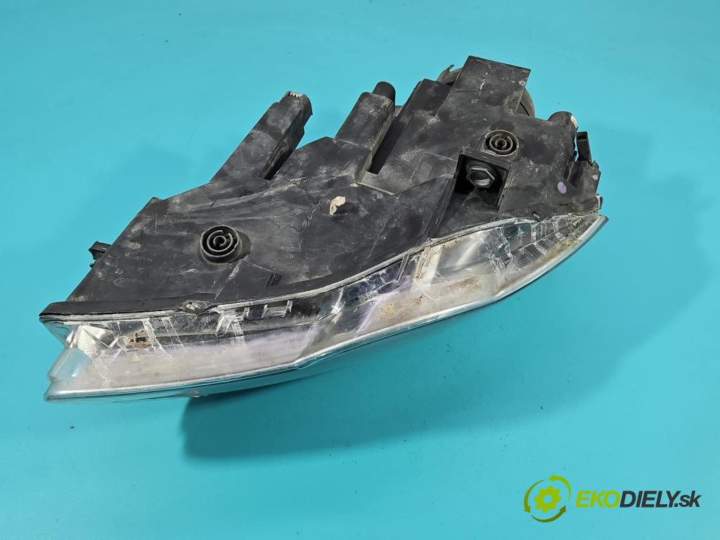 Vw Passat B6 2005-2010 1.9 tdi 105 HP manual 77 kW 1896 cm3 5- Reflektor: pravý 3C0941006N (Svetlo predné pravé)