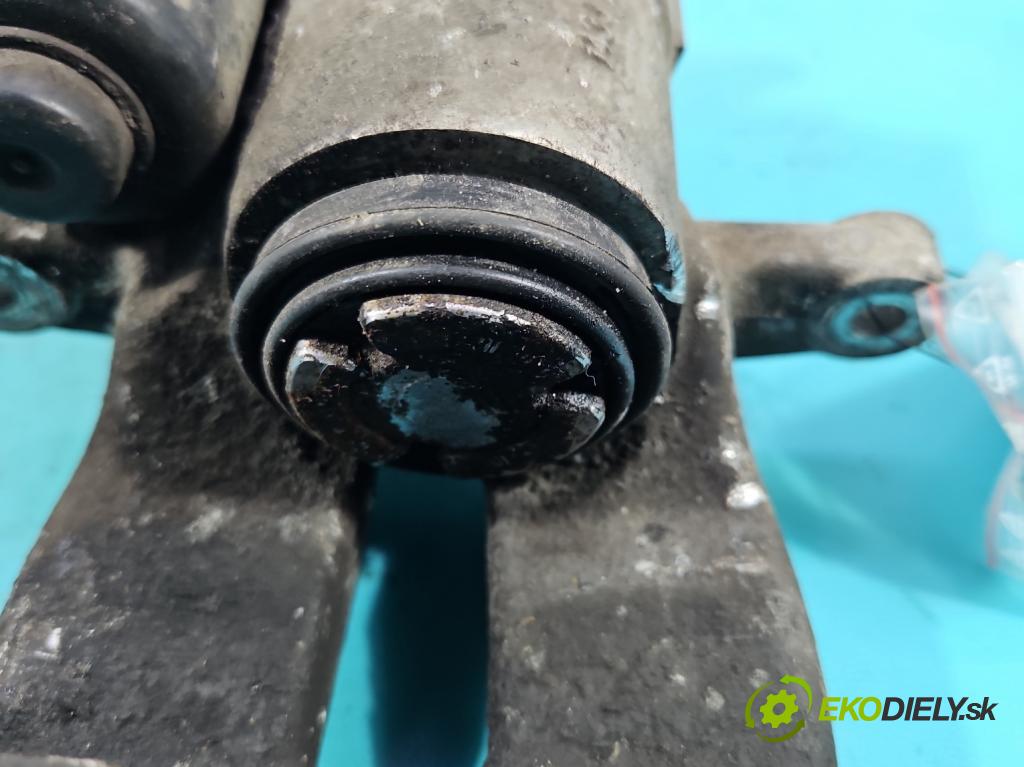 Vw Passat B6 2005-2010 1.9 tdi 105 hp manual 77 kW 1896 cm3 5- brzdič zadní levý  (Klika dveří ostatní)