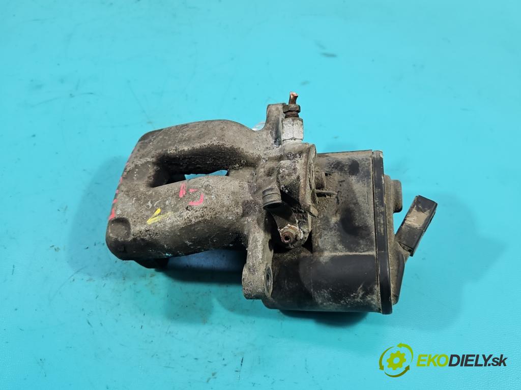 Vw Passat B6 2005-2010 1.9 tdi 105 hp manual 77 kW 1896 cm3 5- brzdič zadní levý  (Klika dveří ostatní)