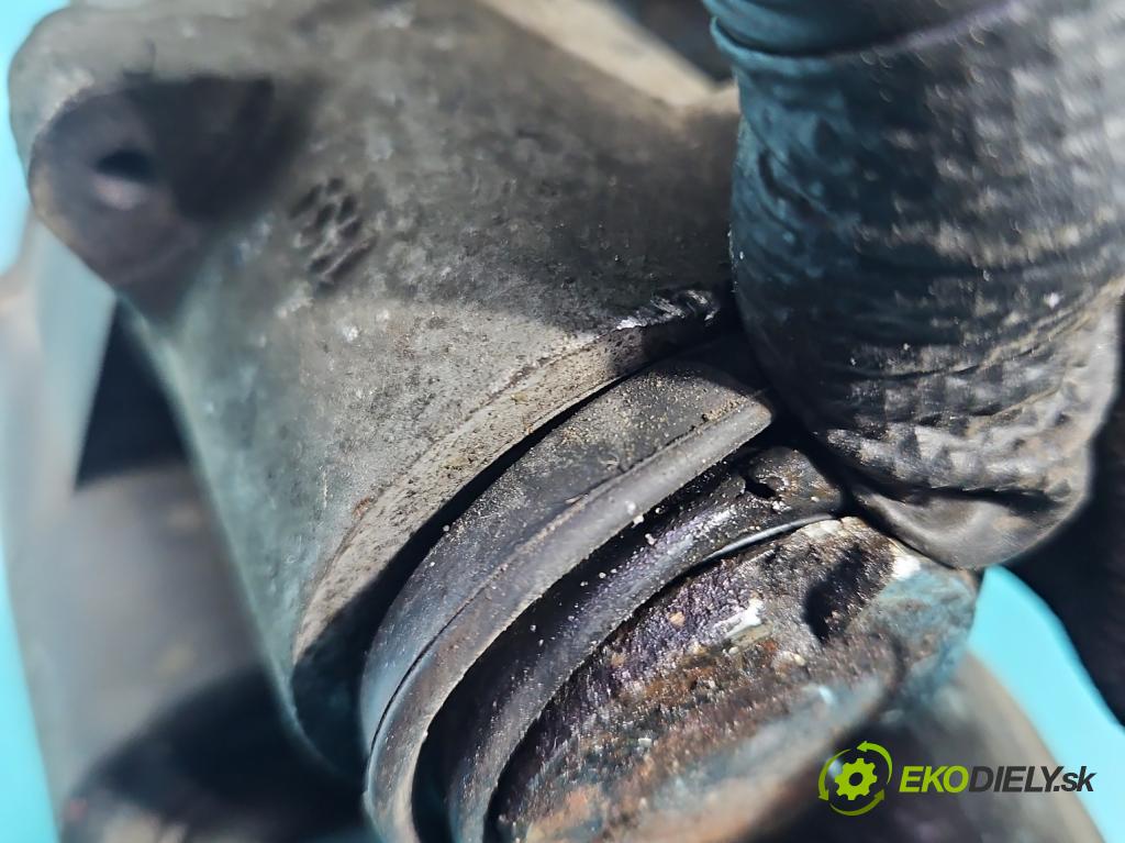 Vw Passat B6 2005-2010 1.9 tdi 105 hp manual 77 kW 1896 cm3 5- brzdič zadní levý  (Klika dveří ostatní)