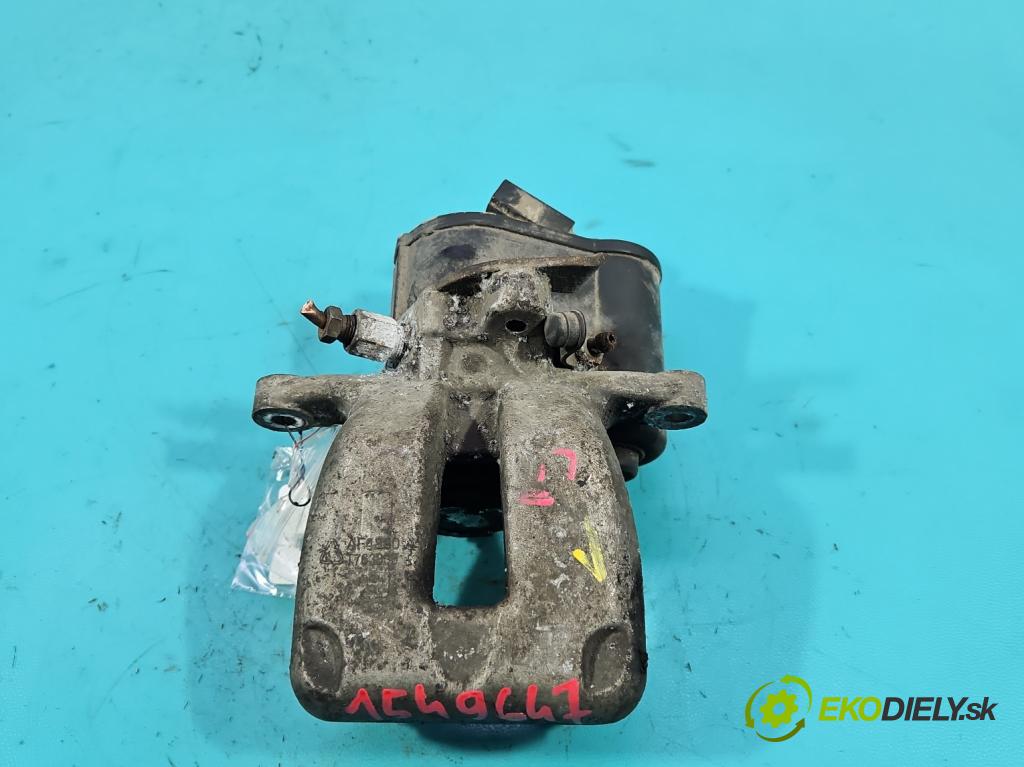 Vw Passat B6 2005-2010 1.9 tdi 105 hp manual 77 kW 1896 cm3 5- brzdič zadní levý  (Klika dveří ostatní)